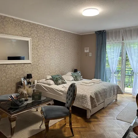 Jasminowy Dwor Quarto em Acomodações Particulares